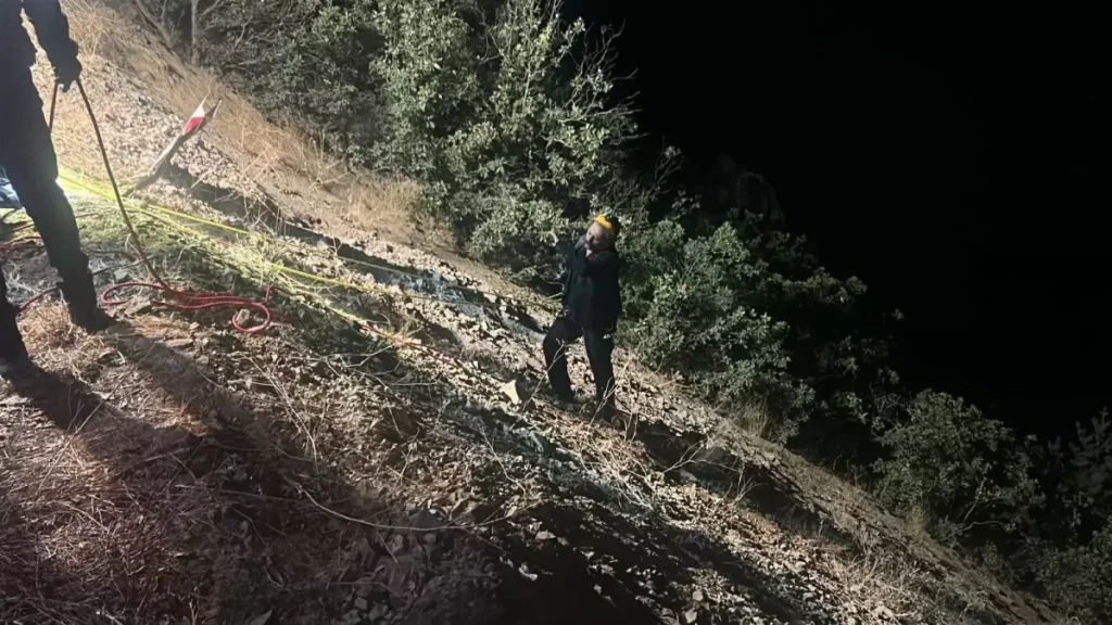 Sivas’ta Otomobil Uçuruma Yuvarlandı: 4 Ölü