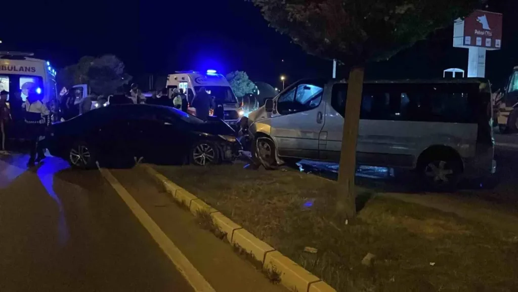 “Sivasspor Alt Yapı Takımı Kaza Geçirdi”