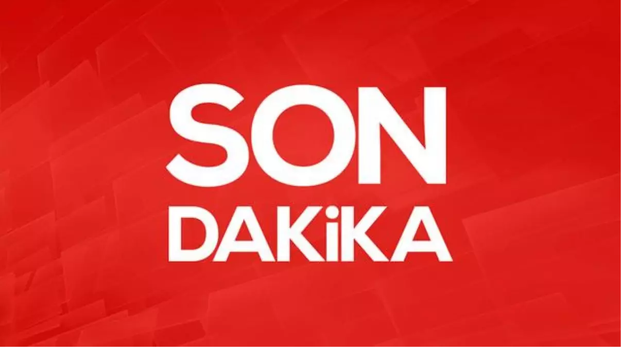Tarihi Bina Yangında Kül Oldu