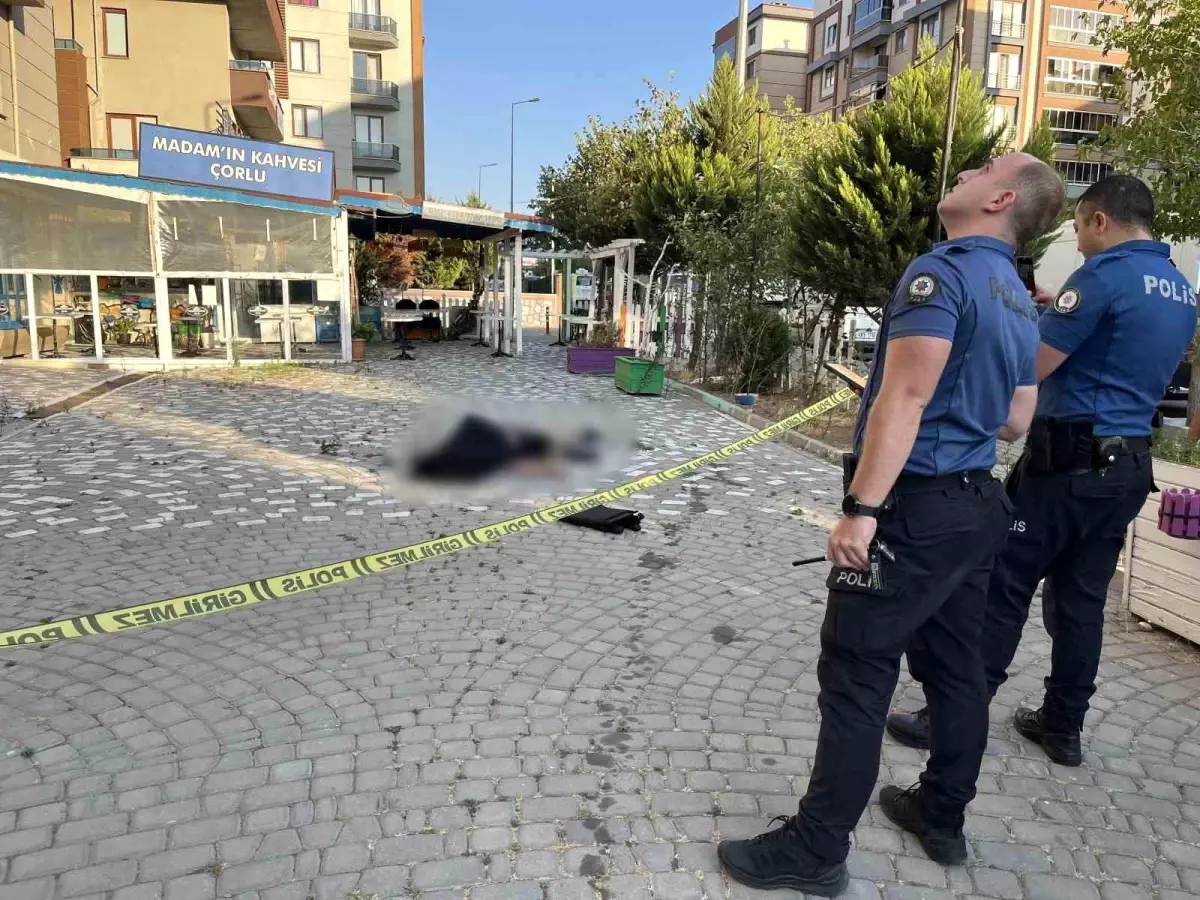 Tekirdağ’da 7. Kattan Düşen Adam Hayatını Kaybetti