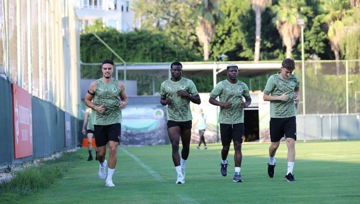 Alanyaspor’da Fenerbahçe maçı hazırlıkları