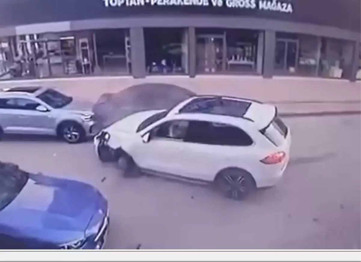 Tokat’ta Cip ile Hafif Ticari Araç Çarpıştı