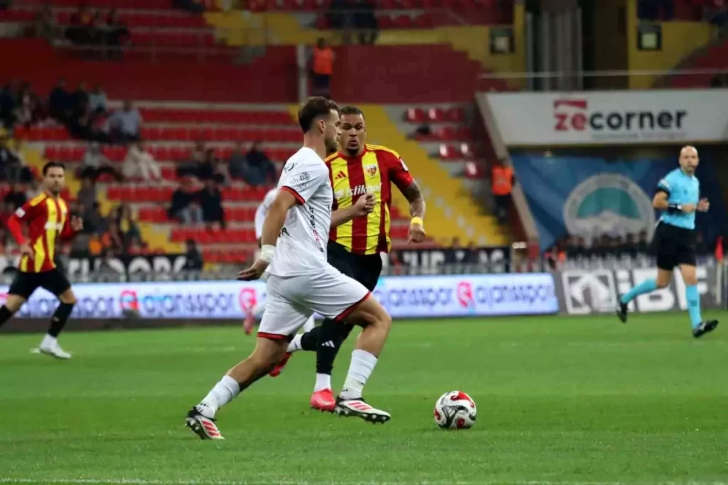 Süper Lig’de Kayserispor – Gençlerbirliği Karşılaşması