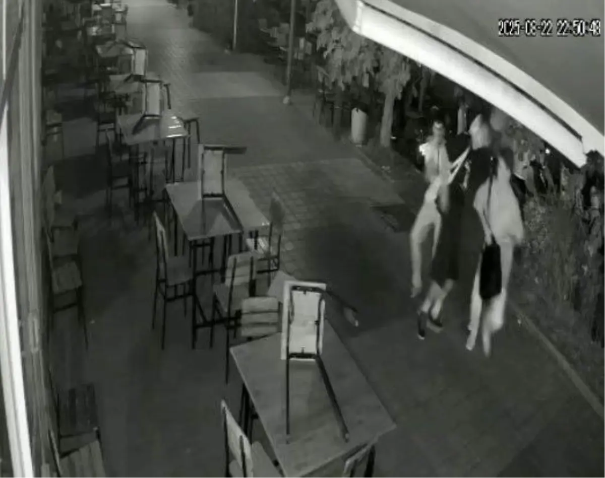 Ukraynalı Genç Sırtından Bıçaklandı