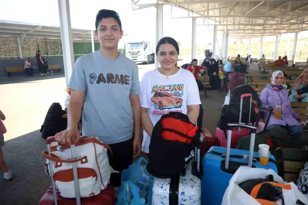 Suriyelilerin Türkiye’den Dönüşleri Sürüyor