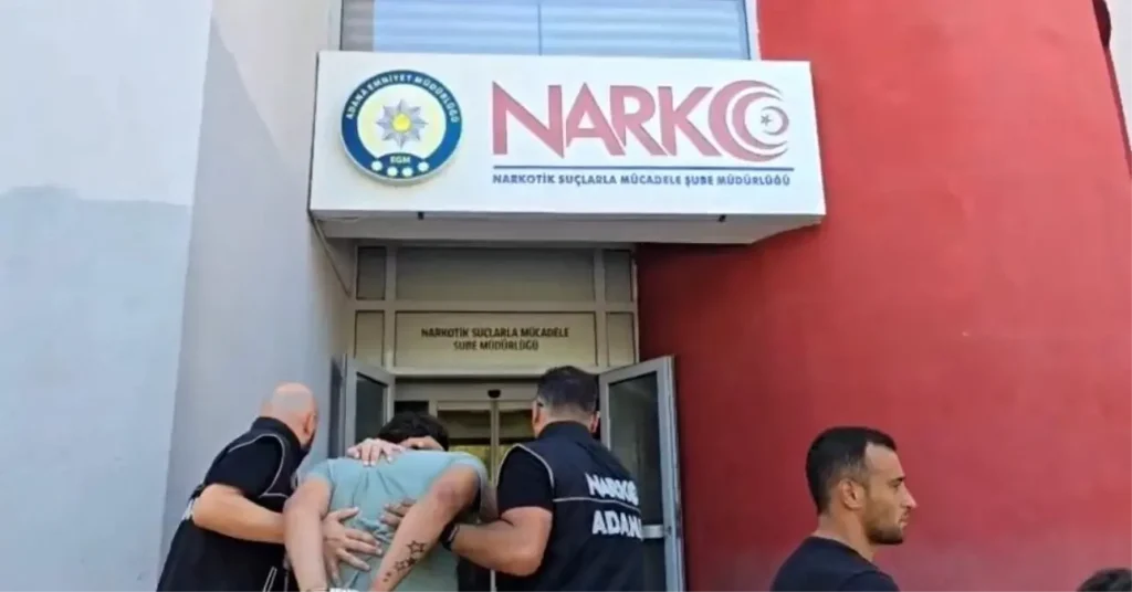 Adana’da Uyuşturucu Kullanan Şahıs Gözaltında
