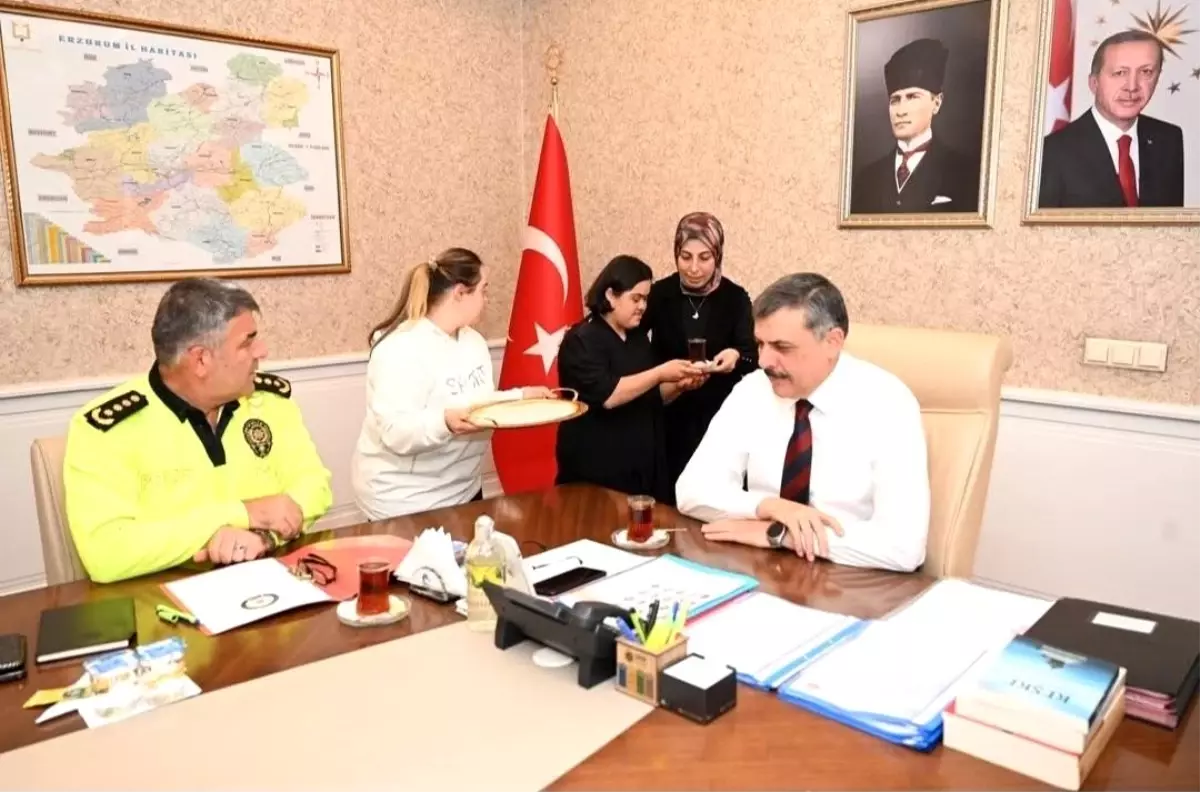 Özel Çocuklar Erzurum Valiliği’nde Göreve Başladı