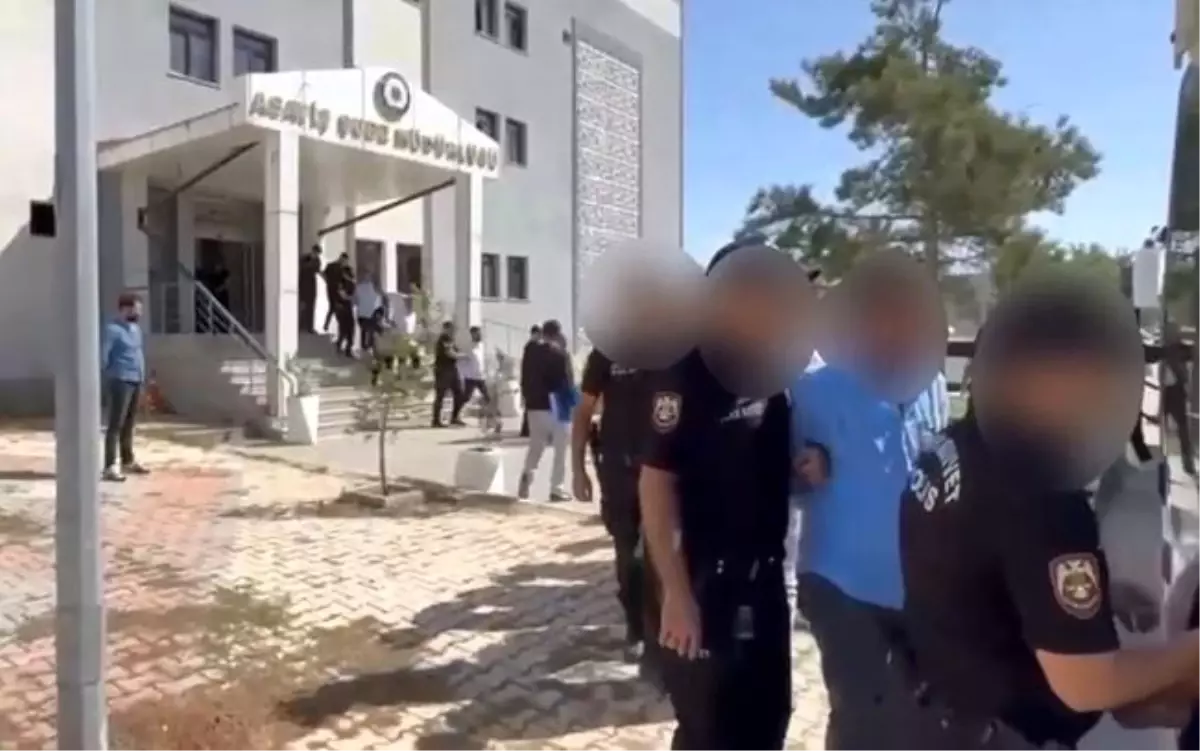 Van’da Otel Çalışanları Arasında Sopalı Kavga