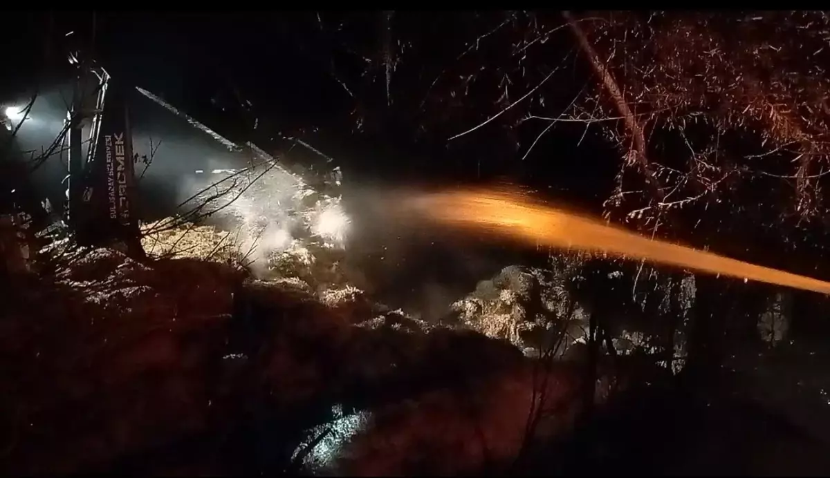 Yangın Sulusaray’ı Karanlığa Boğdu