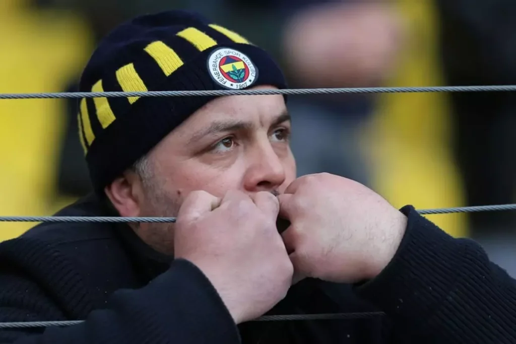 Fenerbahçe’ye Jhon Duran’dan Kötü Haber