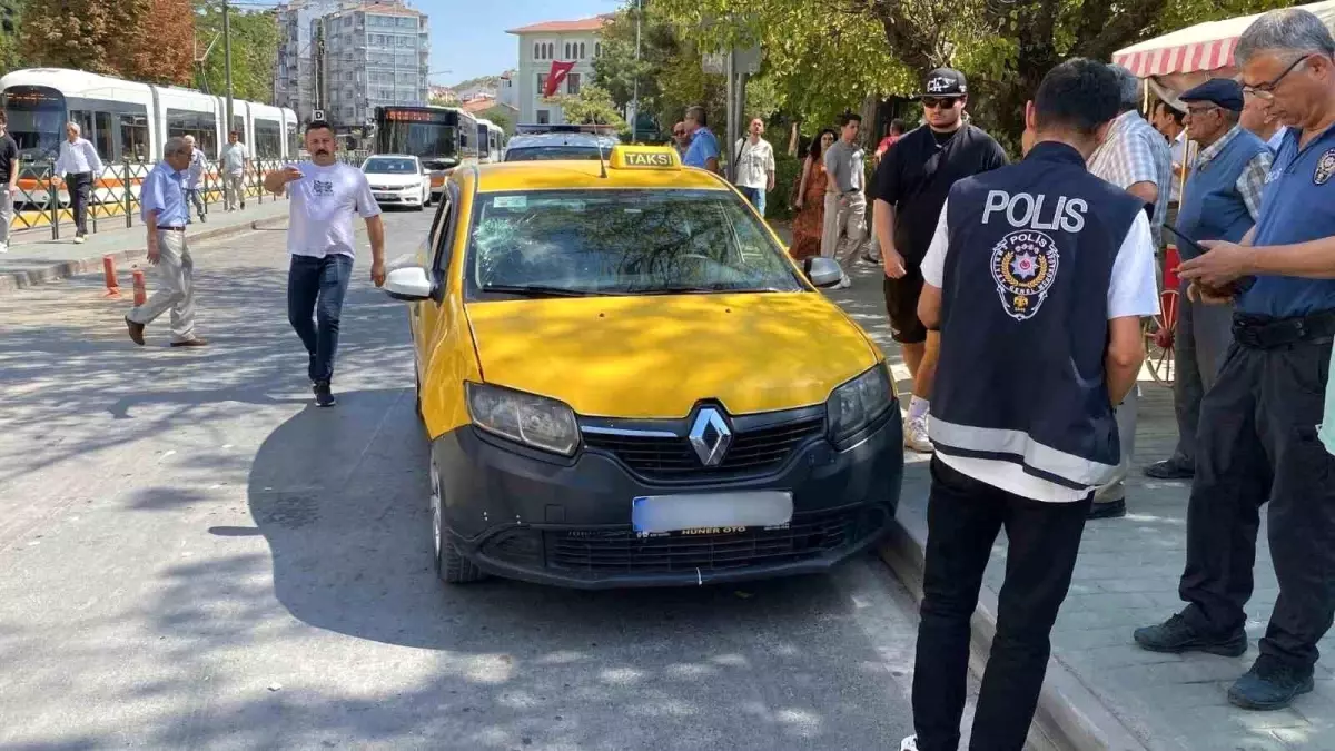 Taksiden Yaya Geçidine Düşük Reaksiyon