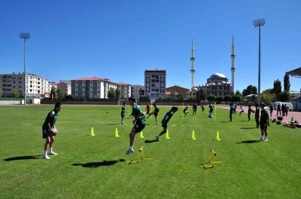 Yüksekova Spor, Trabzonspor Maçına Kars’ta Hazırlanıyor