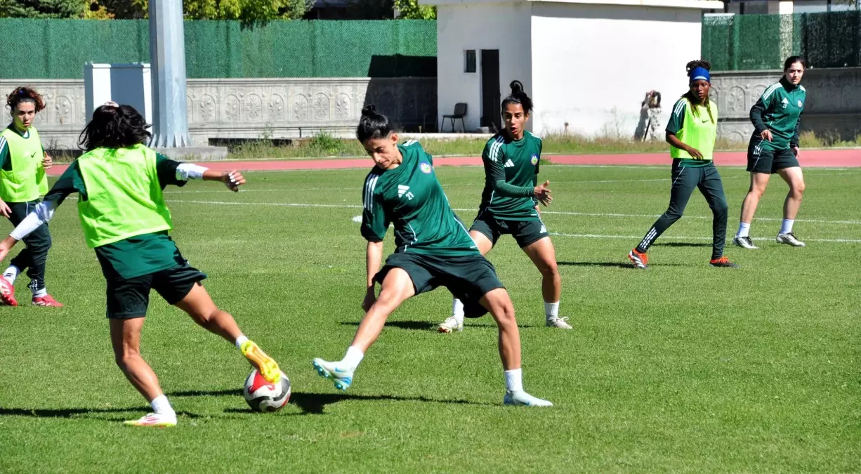 Doğu’da Kadın Futbolu: Yüksekovaspor Süper Lig’de