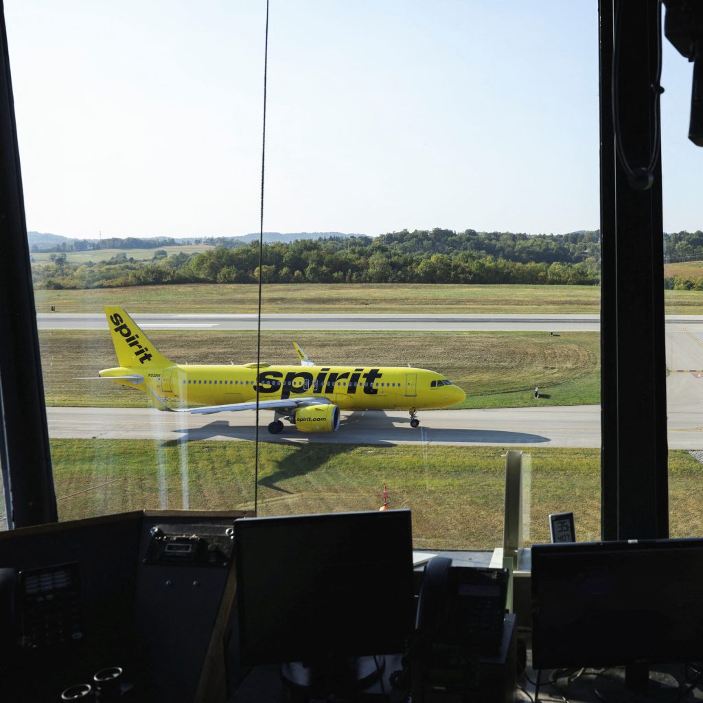 Discount Airlines Like Spirit and Frontier Changed Flying. Now They’re in Trouble.