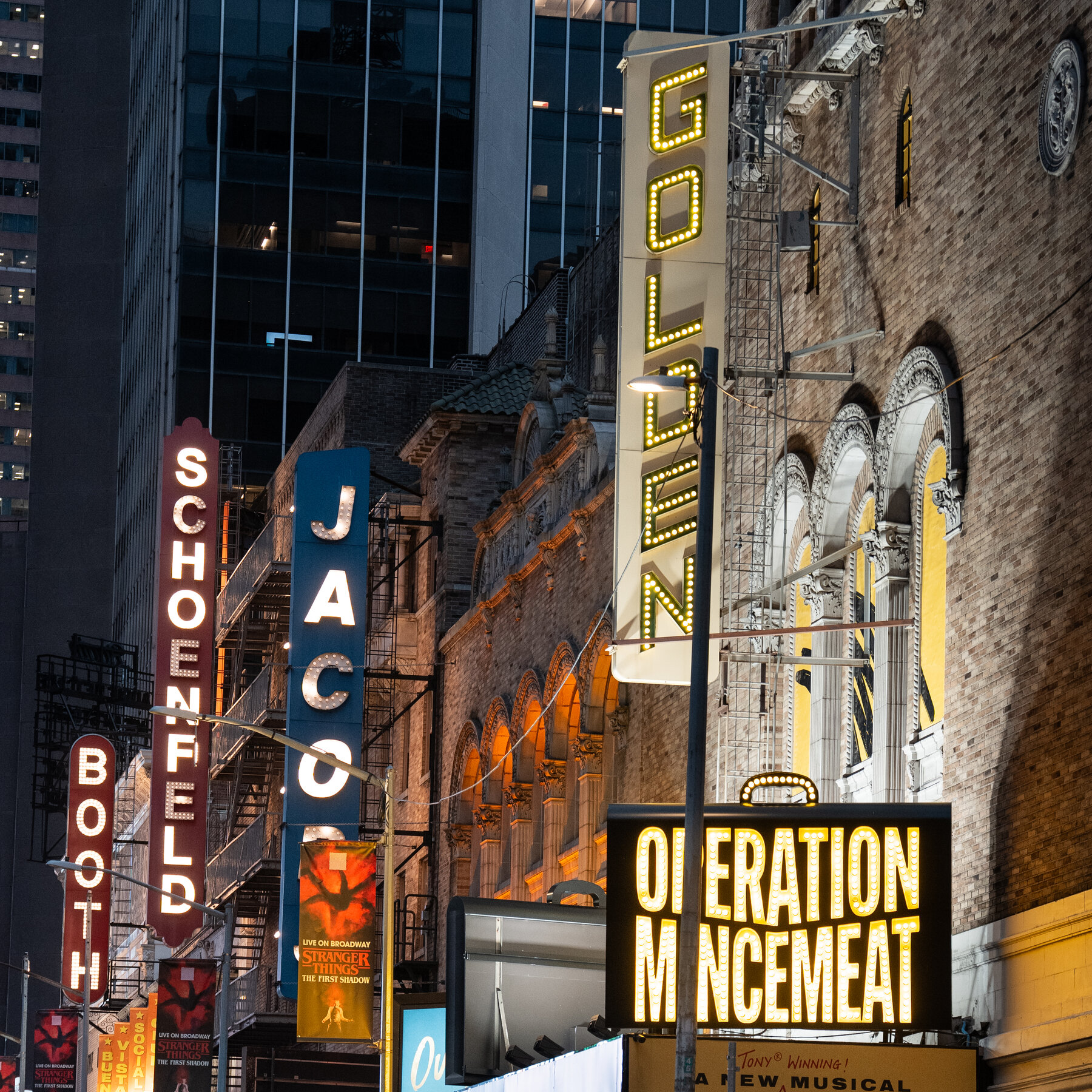 Broadway Actors Reach Tentative Deal, but Musicians Still Threaten Strike