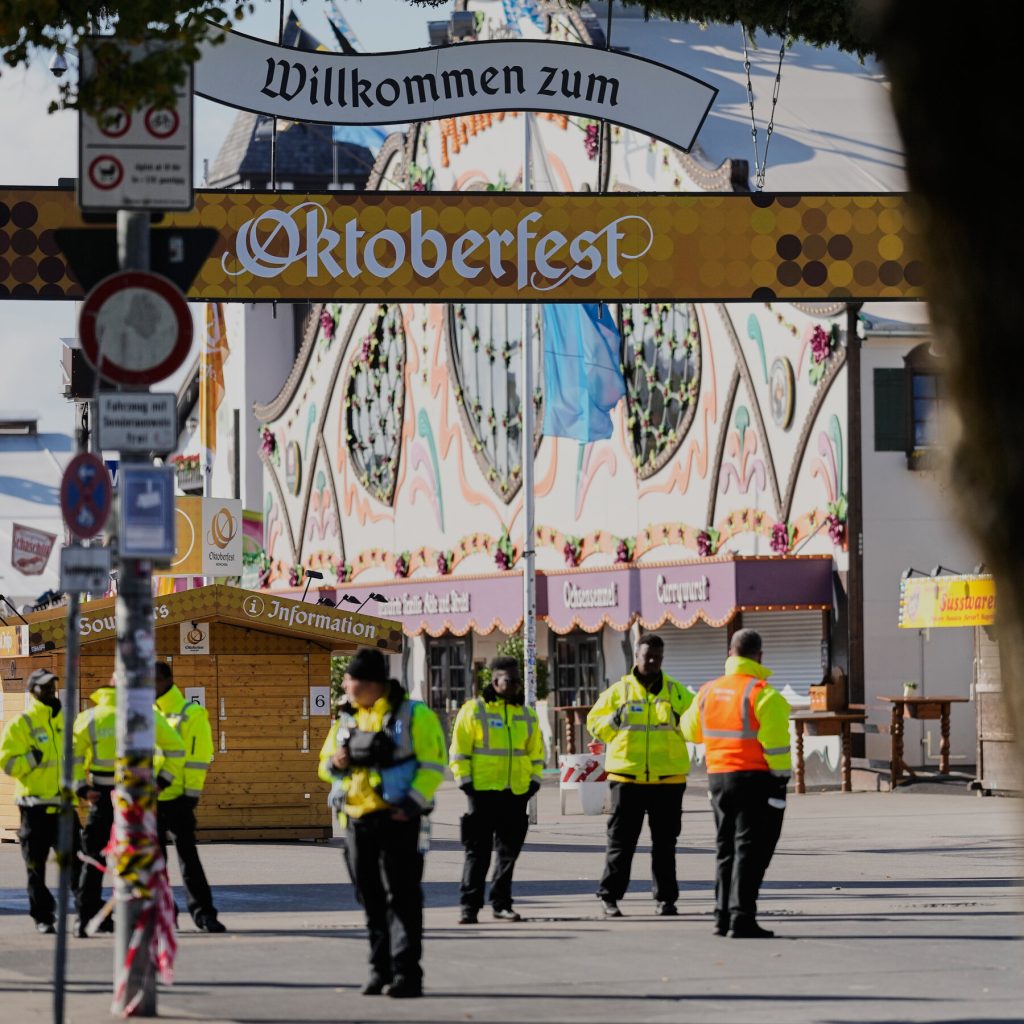 Oktoberfest Closed Due to Bomb Threat in Munich