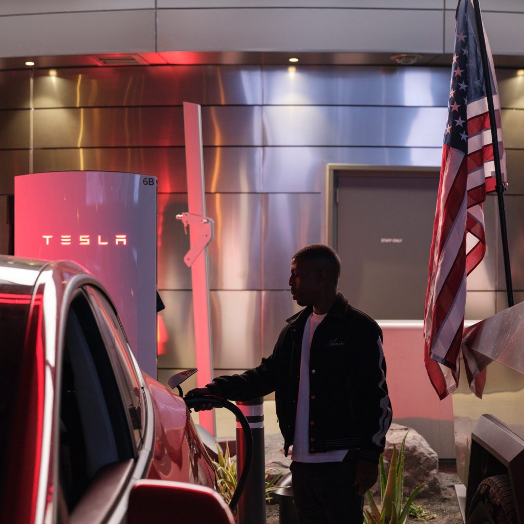 Tesla’s Car Sales Soar 7% as U.S. EV Tax Credit Nears End