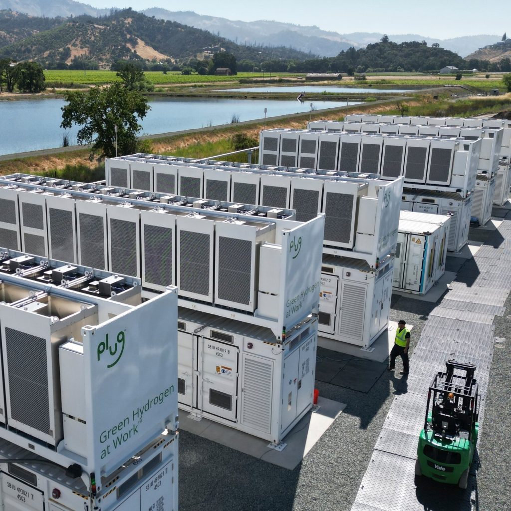 Energy Dept. Cancels Hundreds of Clean-Energy Projects, Mostly in Blue States