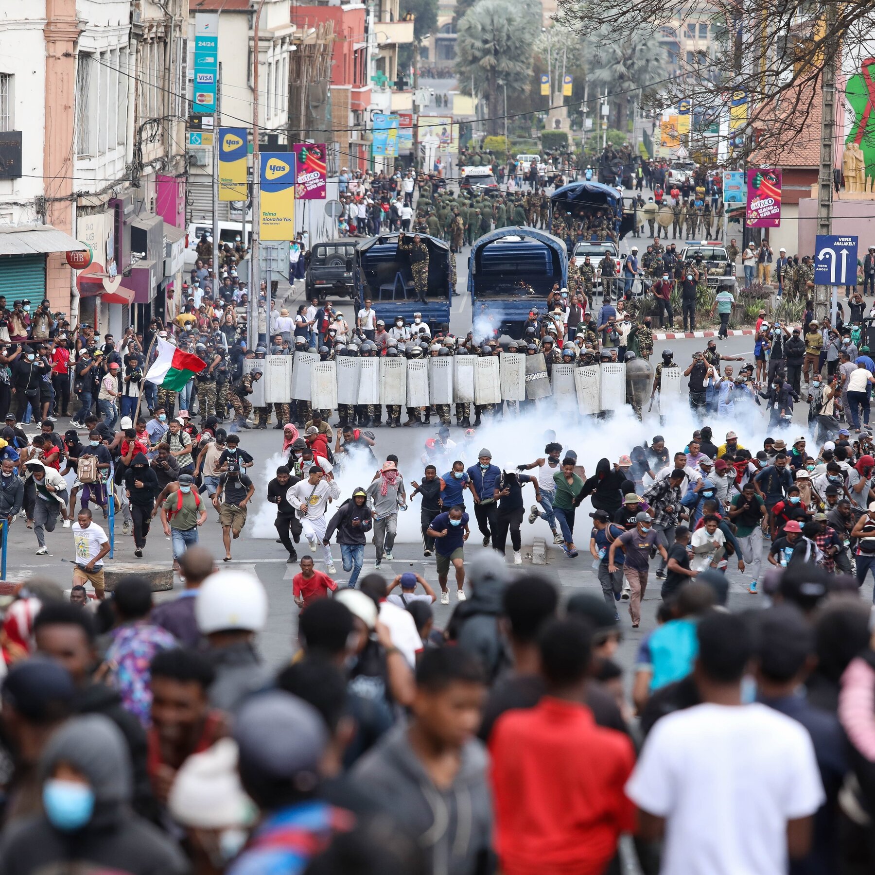 Madagascar’s President Rajoelina Dissolves Government Amid Ongoing Protests