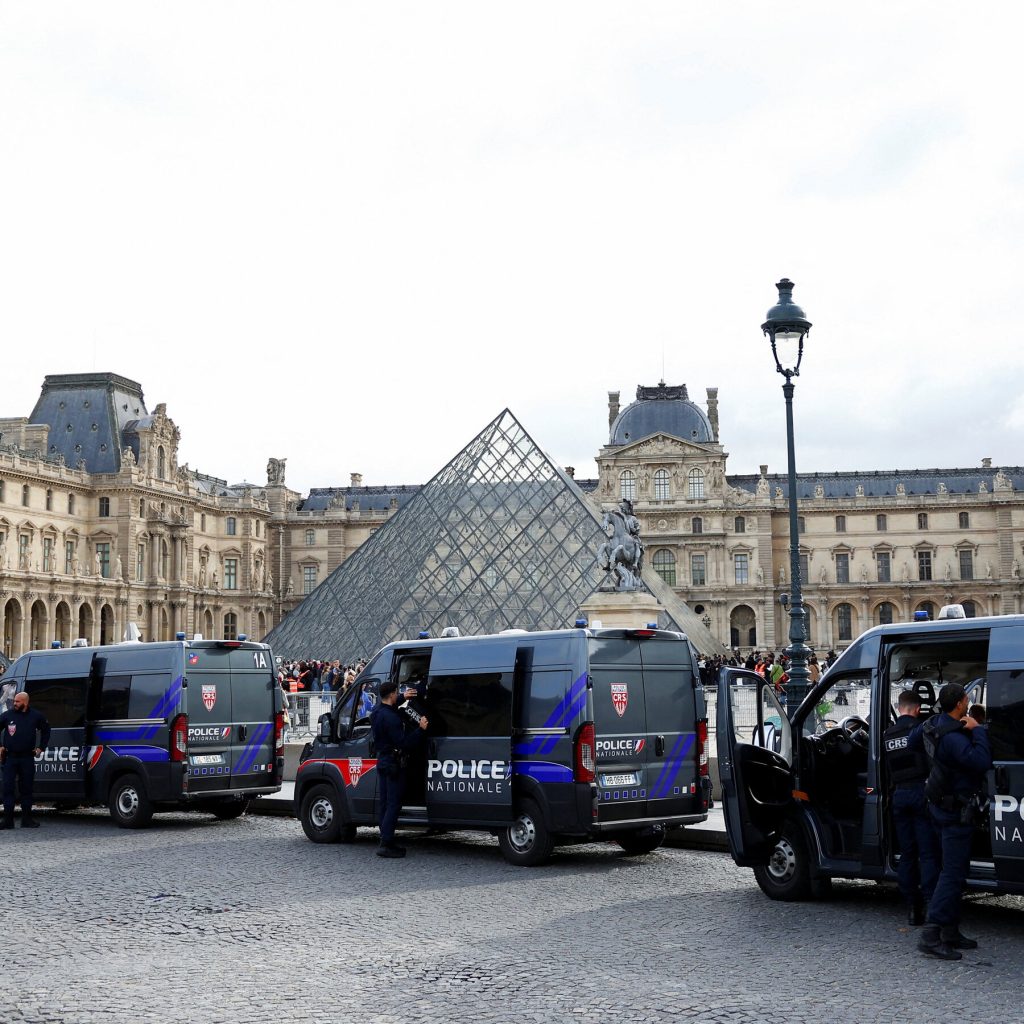 French Police Arrest 5 More in Louvre Jewel Heist Investigation