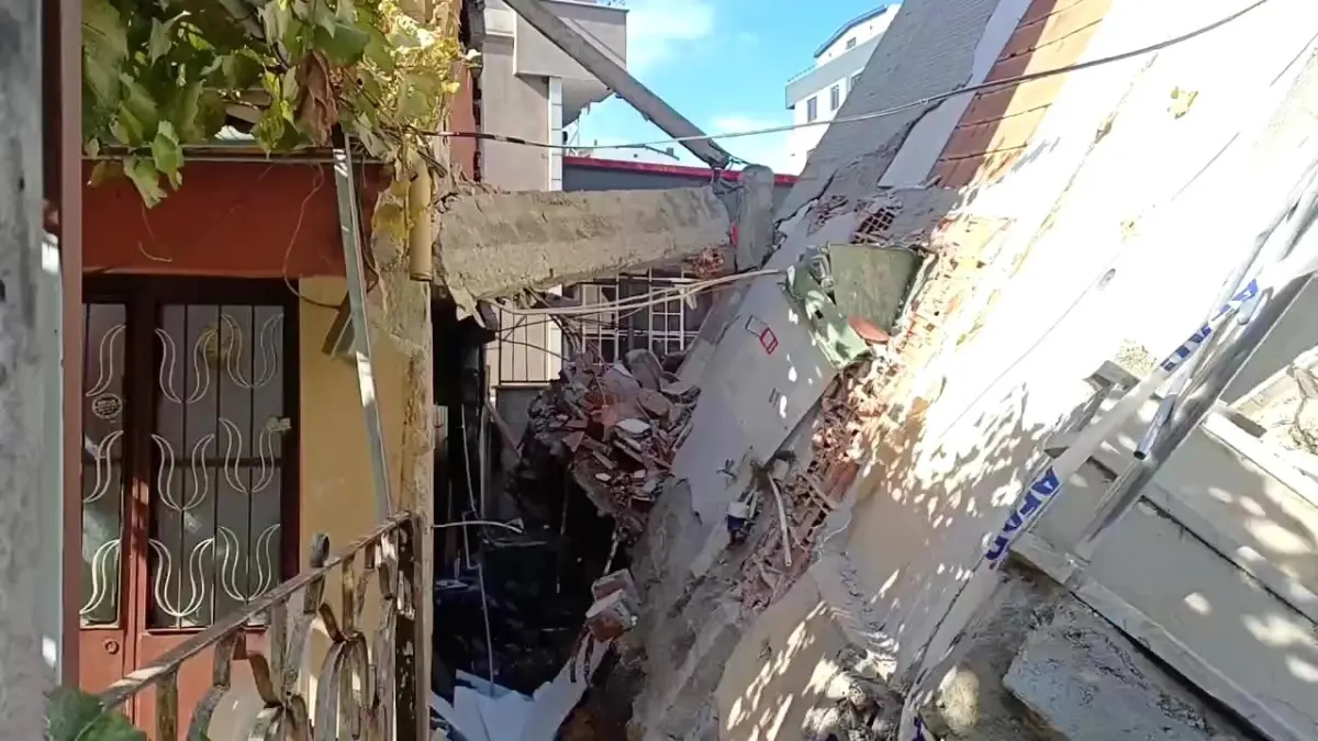 Kocaeli’de Binanın Çökmesi: Aileden 4 Kişi Hayatını Kaybetti