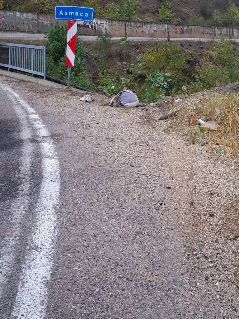 Adana’da Otomobil Köprüden Düştü: 2 Yaralı