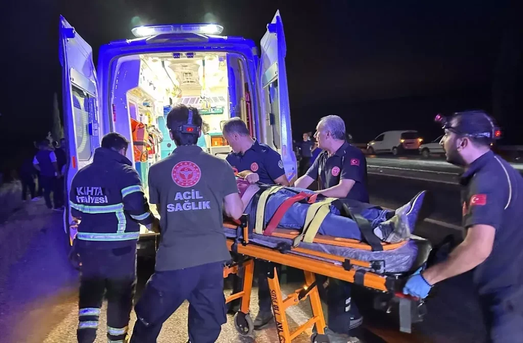 Adıyaman’da Otomobil Kazası: 2 Kişi Ağır Yaralandı