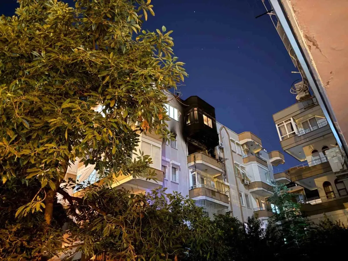 Alanya’da Trajik Yangın: 1 Ölü, 1 Hastanede