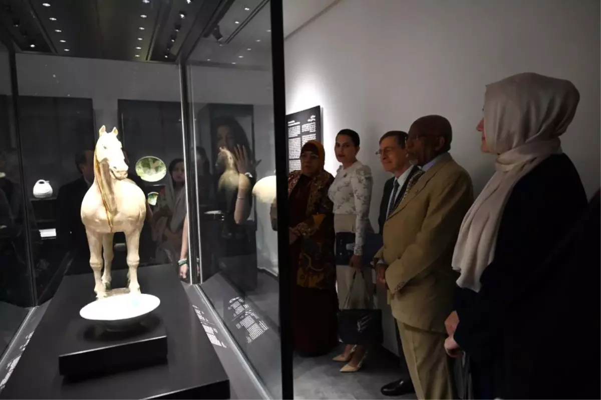 Kuveyt’te “Uzak ve Yakın” Çin Sanat Sergisi Başladı