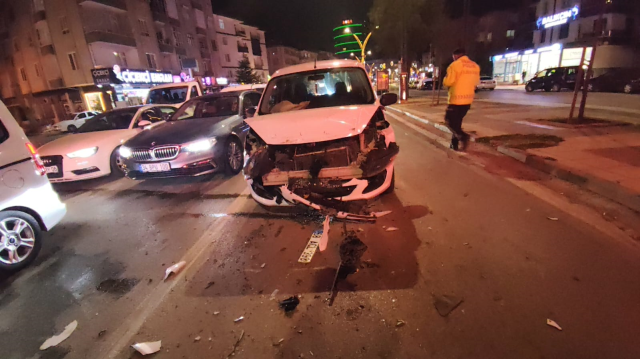 Alkolü Sürücü Kimlik İsteyen Polise Saldırdı