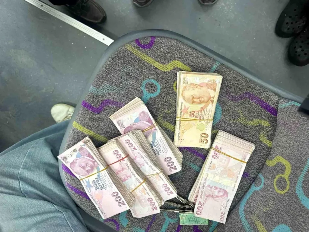 İyilik Zinciri: Şoförün Dürüstlüğü Göz Yaşardı