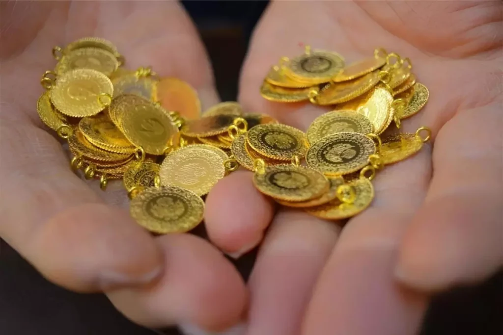 Altın Fiyatları Rekor Kırmaya Devam Ediyor