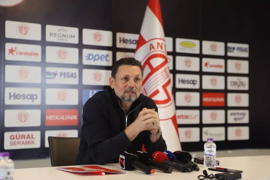 Antalyaspor Teknik Direktörü Erol Bulut: “Başakşehir Zor Bir Rakip”