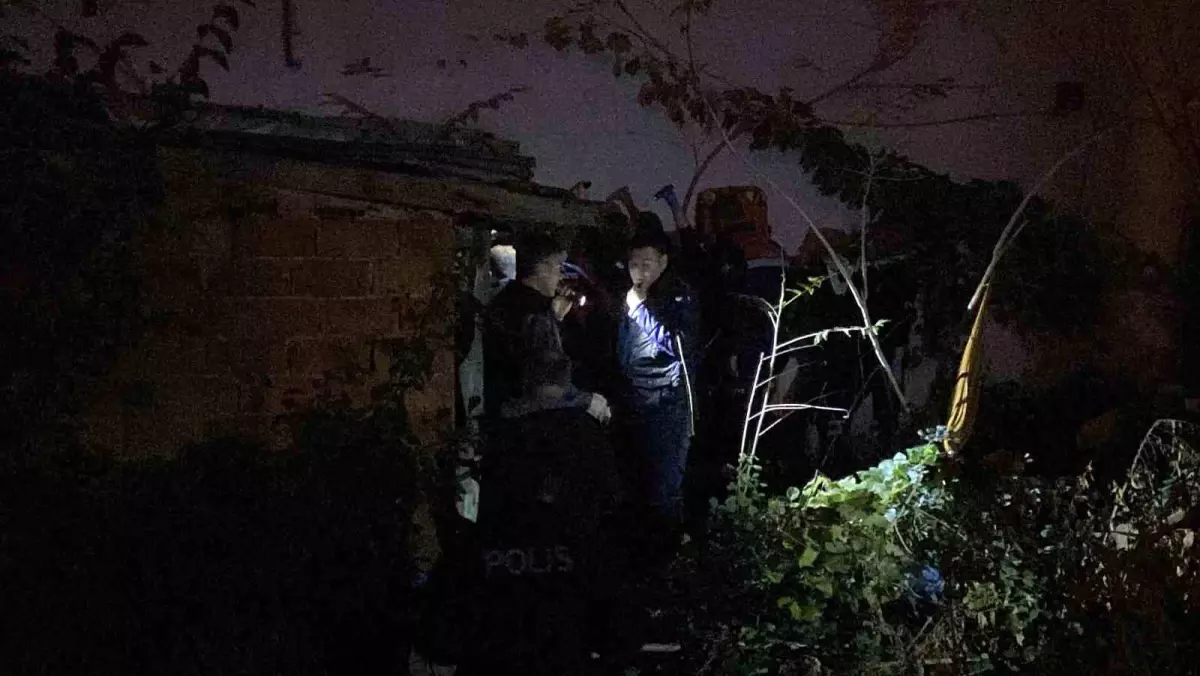 Televizyon Tamircisi Çatıdan Düşerek Hayatını Kaybetti