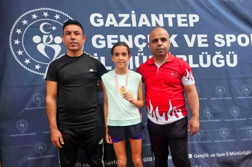Gaziantep’te Atletizm İl Yarışması: Sabiha Zümra Kılıç Şampiyon