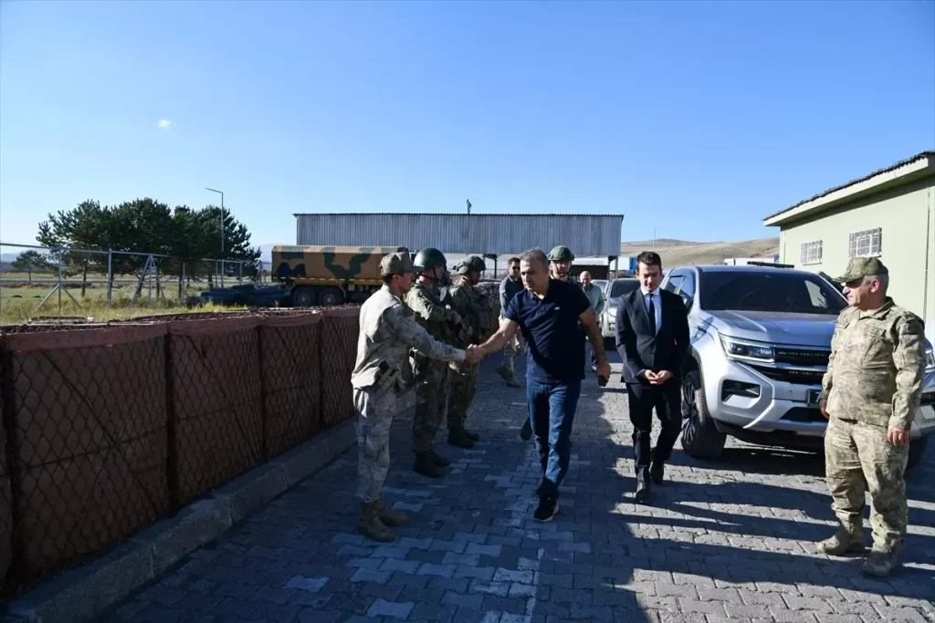 Ardahan Valisi Çiçek, Güvenlik Çalışmalarını İnceledi