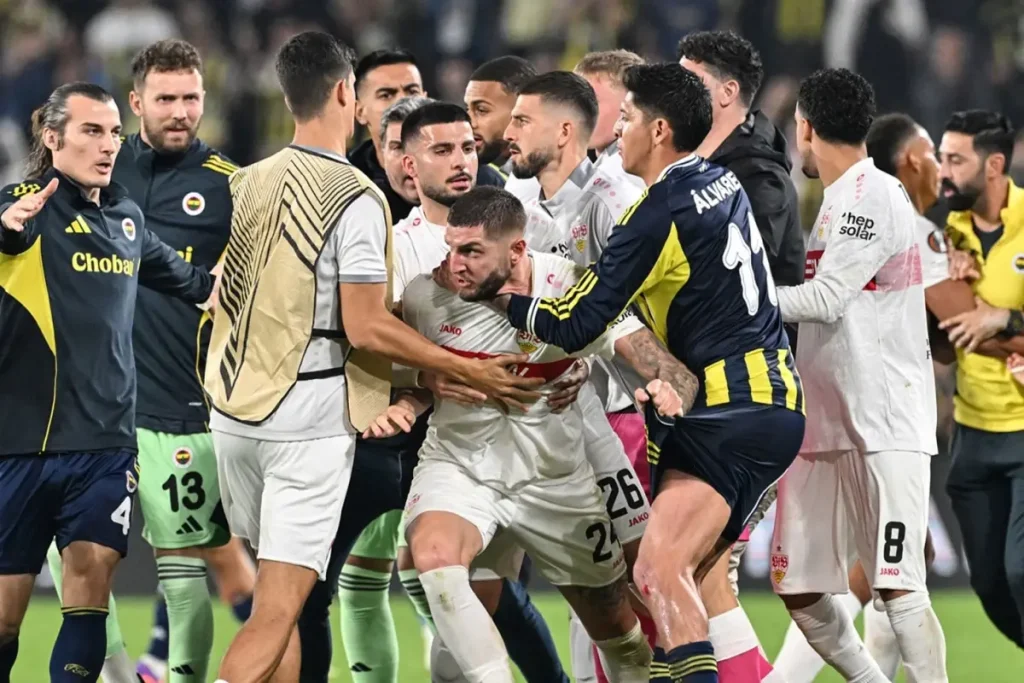 UEFA Avrupa Ligi’nde Fenerbahçe’nin Stuttgart’ı 1-0 yendiği maç