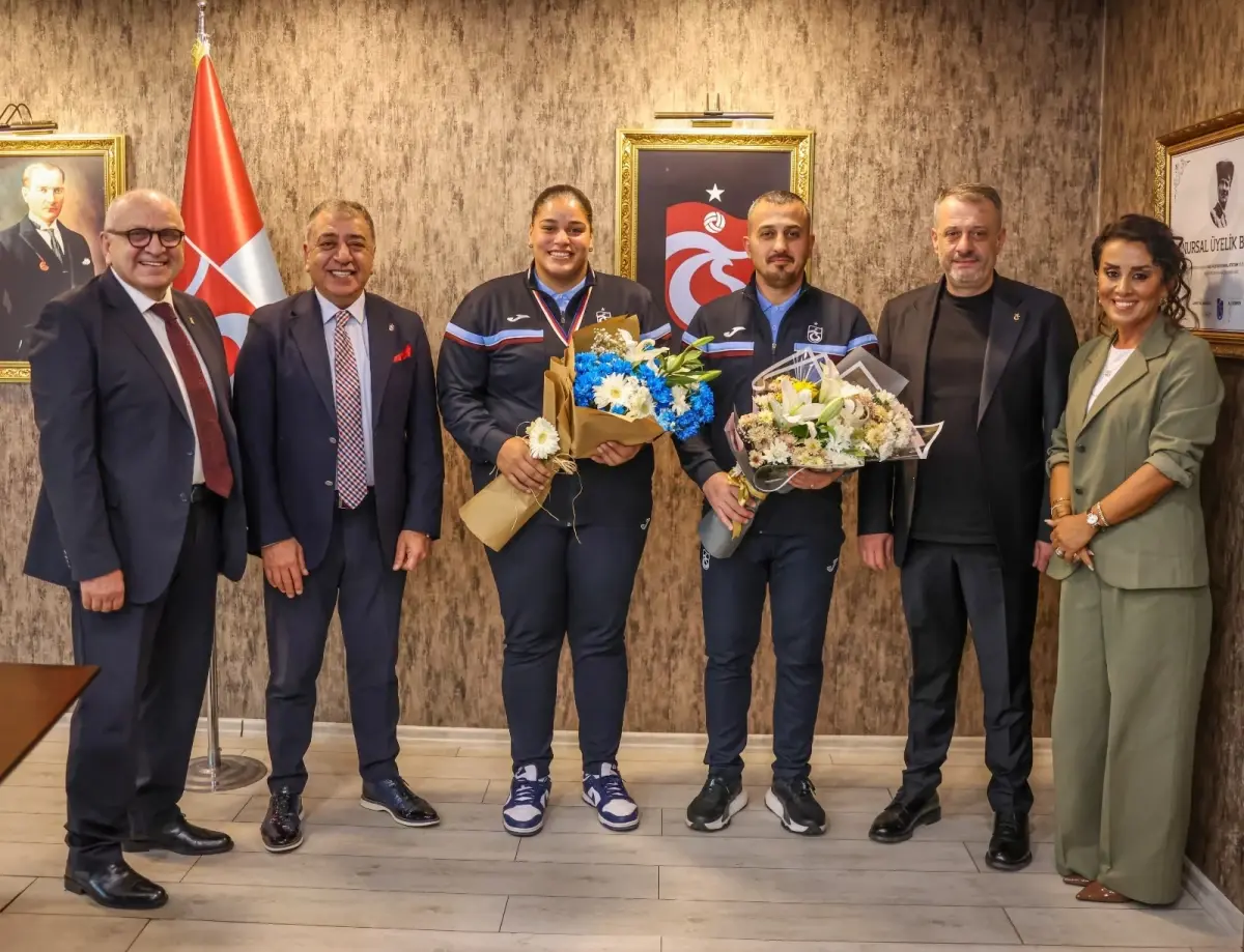 Avrupa Şampiyonu Boksör Havvanur Kethüda Trabzonspor’u Ziyaret Etti