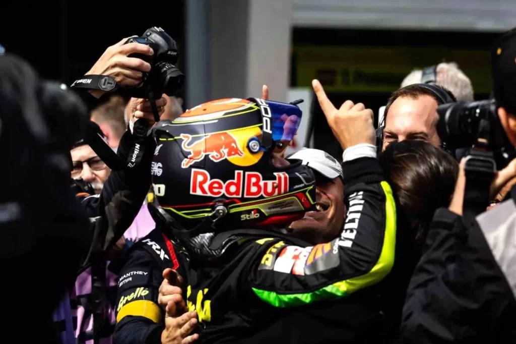 Ayhancan Güven DTM Şampiyonu Olan İlk Türk Pilot Oldu