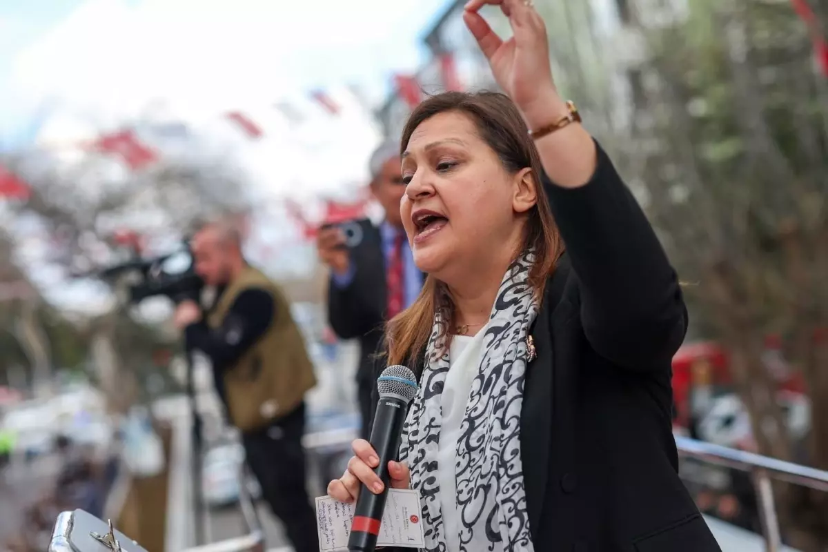 CHP’den 3 Belediye Başkanına Daha Değişim İddiası