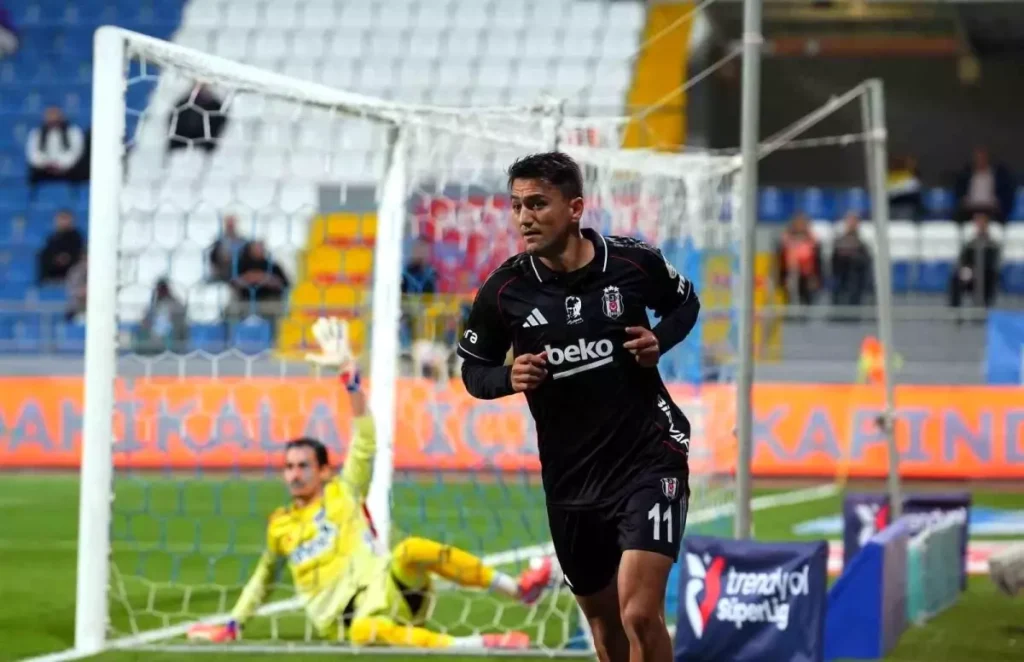 Cengiz Ünder Beşiktaş Formasıyla 3. Golüne Ulaştı