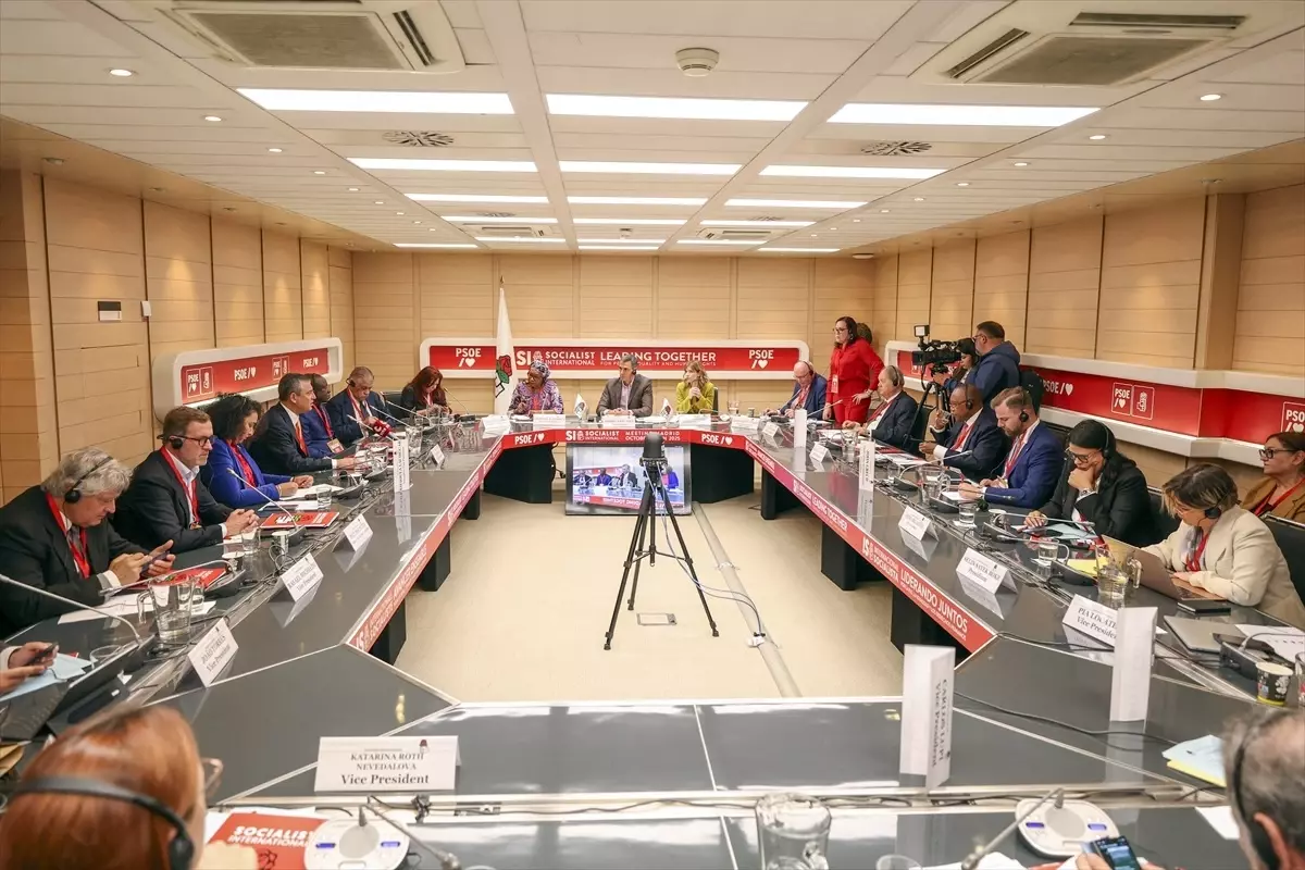 CHP Lideri Özgür Özel’den Gazze Ateşkes Takibi Çağrısı