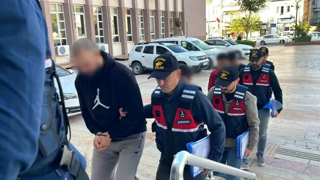 DEAŞ Operasyonu: 5 Şüpheli Adli Kontrol ile Serbest