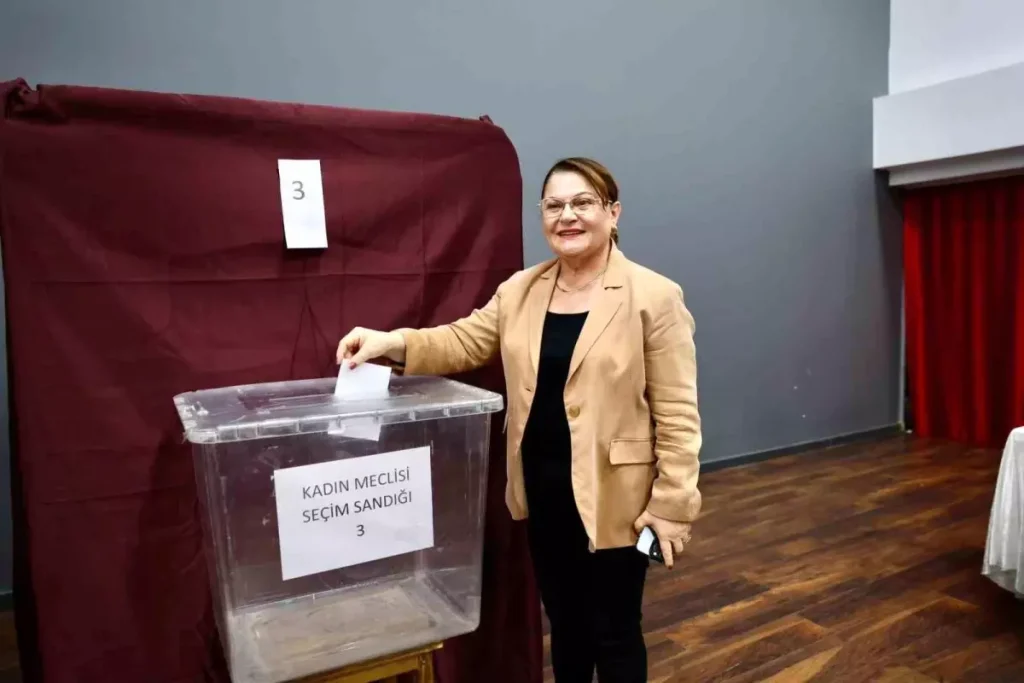 Didim’de Kadın Meclisi İlk Genel Kurul Toplantısını Gerçekleştirdi