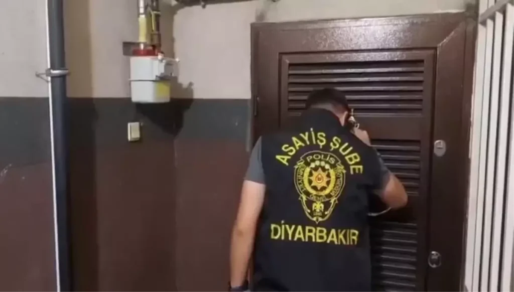 Diyarbakır’da Dolandırıcılık Operasyonu: 9 Kişi Tutuklandı