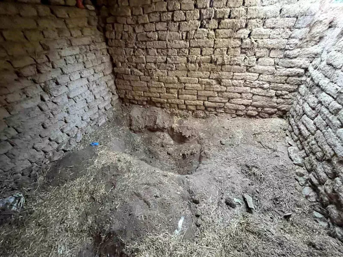 Eskişehir’de 14 Yıl Sonra Ahırdan Çıkarılan Ceset