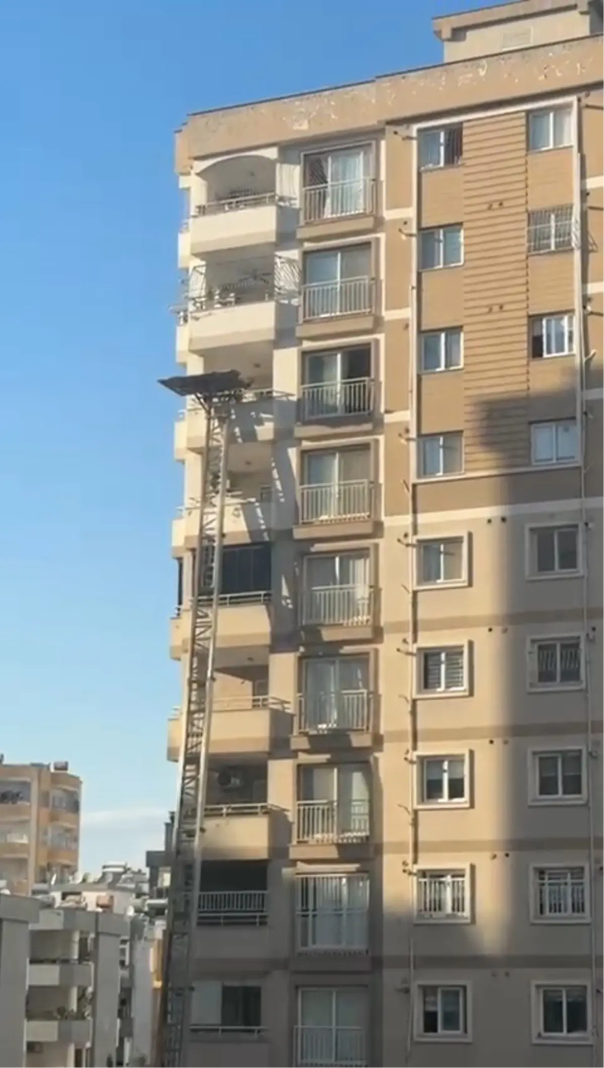 Koku Skandalı: 73 Yaşındaki Adamın Cesedi Bulundu