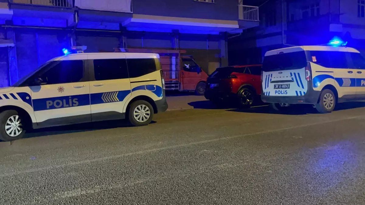 K Kayseri’de Evinin Önünde Silahlı Saldırı: 1 Ölü