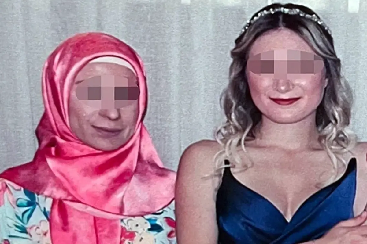 Dolandırıcı Kadın ve Annesine Hapis Cezası