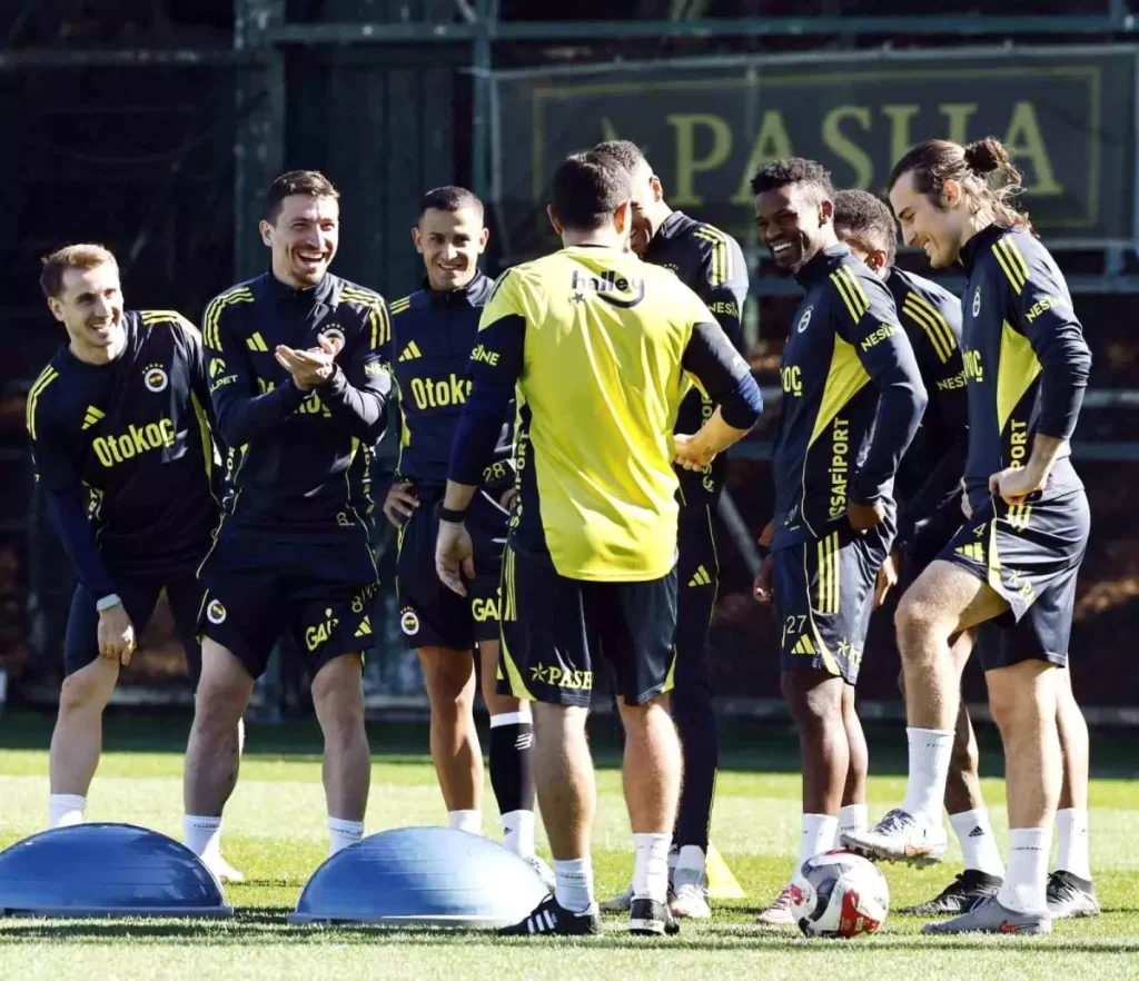 Fenerbahçe, Beşiktaş Derbisinin Hazırlıklarına Başladı